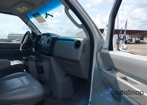 2014 Ford E-350 Super Duty Xl из США, поврежденный, VIN 1FBSS3BLXEDA37024